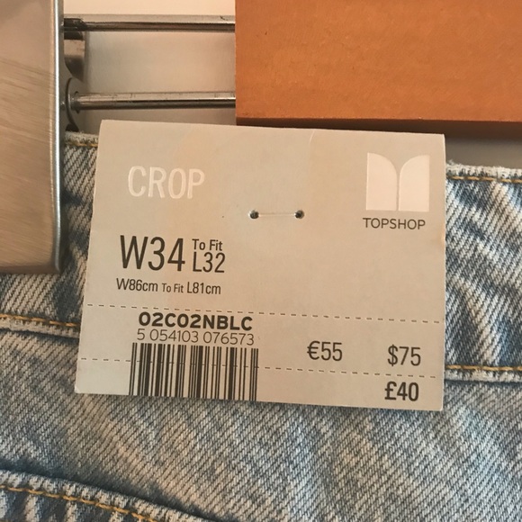 Topshop Moto Crop Jeans - Picture 5 of 5